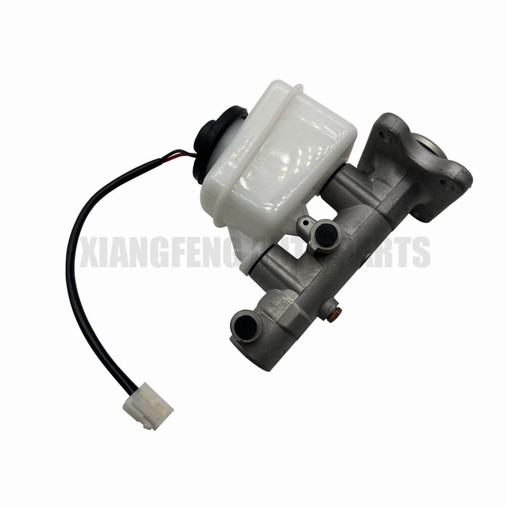 47201-60460 Good Price Automotive Brake Master Cylinder for Toyota Land Cruiser