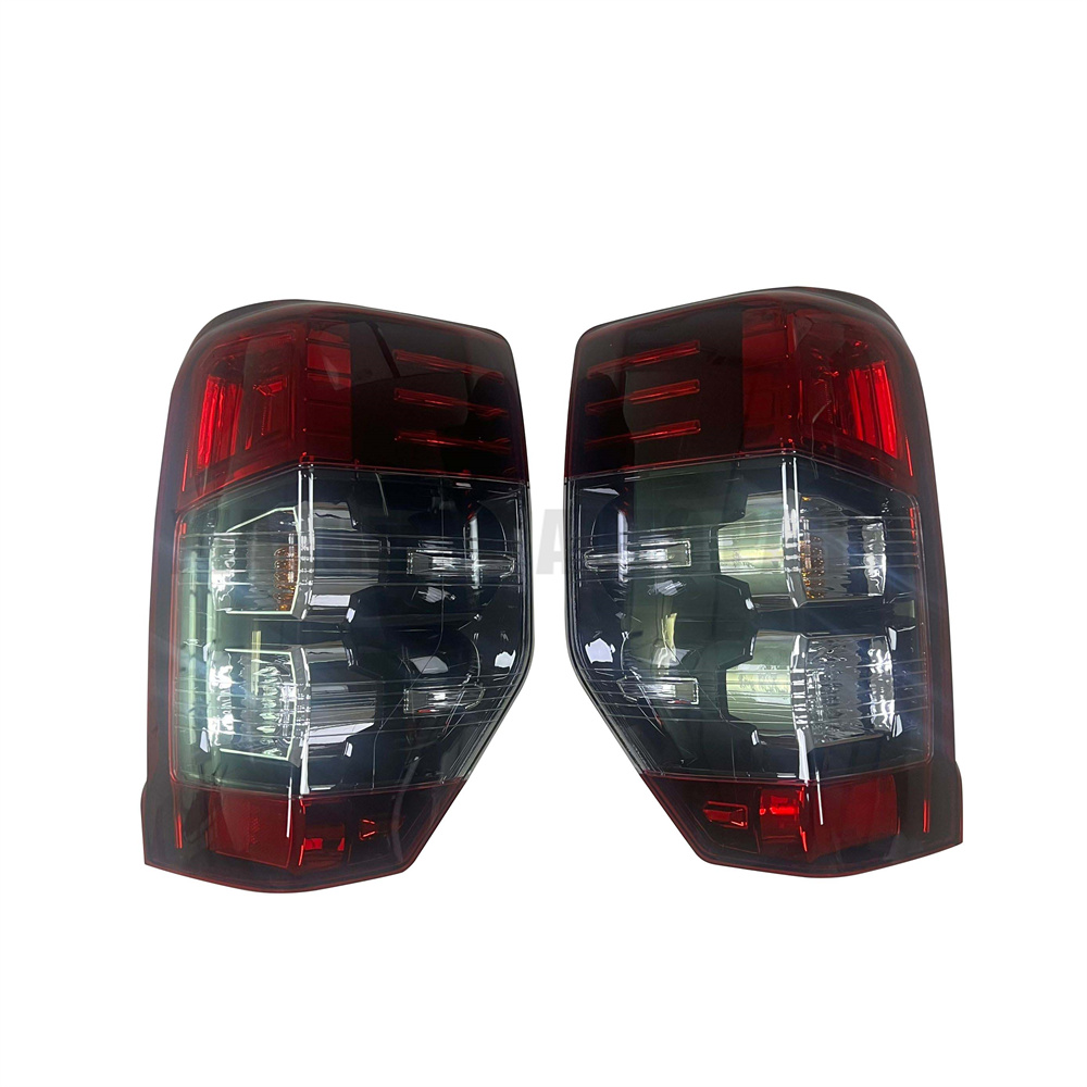 8330B209 8330B210 Left and Right Rear Combination Lamp Tail Light for Mitsubishi L200 TRITON 4D56 4G64 4N15 4N14