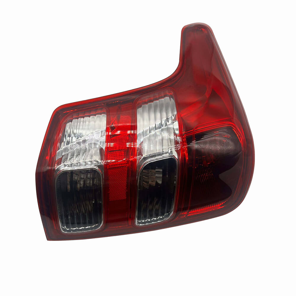 8330A943 8330A944 Auto Body Parts Tail Light for Mitsubishi Triton L200 2015