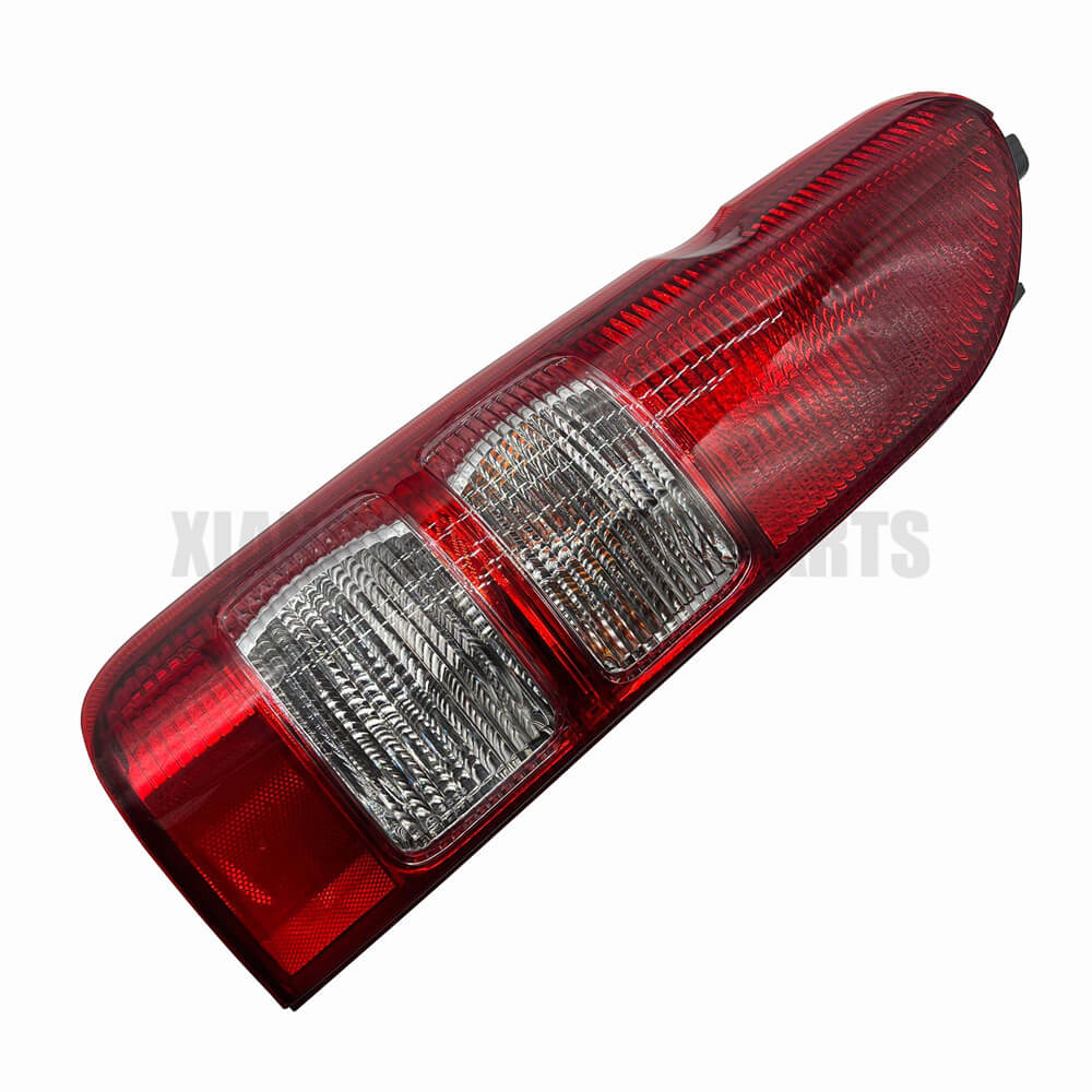 81551-26420 81561-26420 High Quality Automotive Parts Tail Light for Toyota Hiace