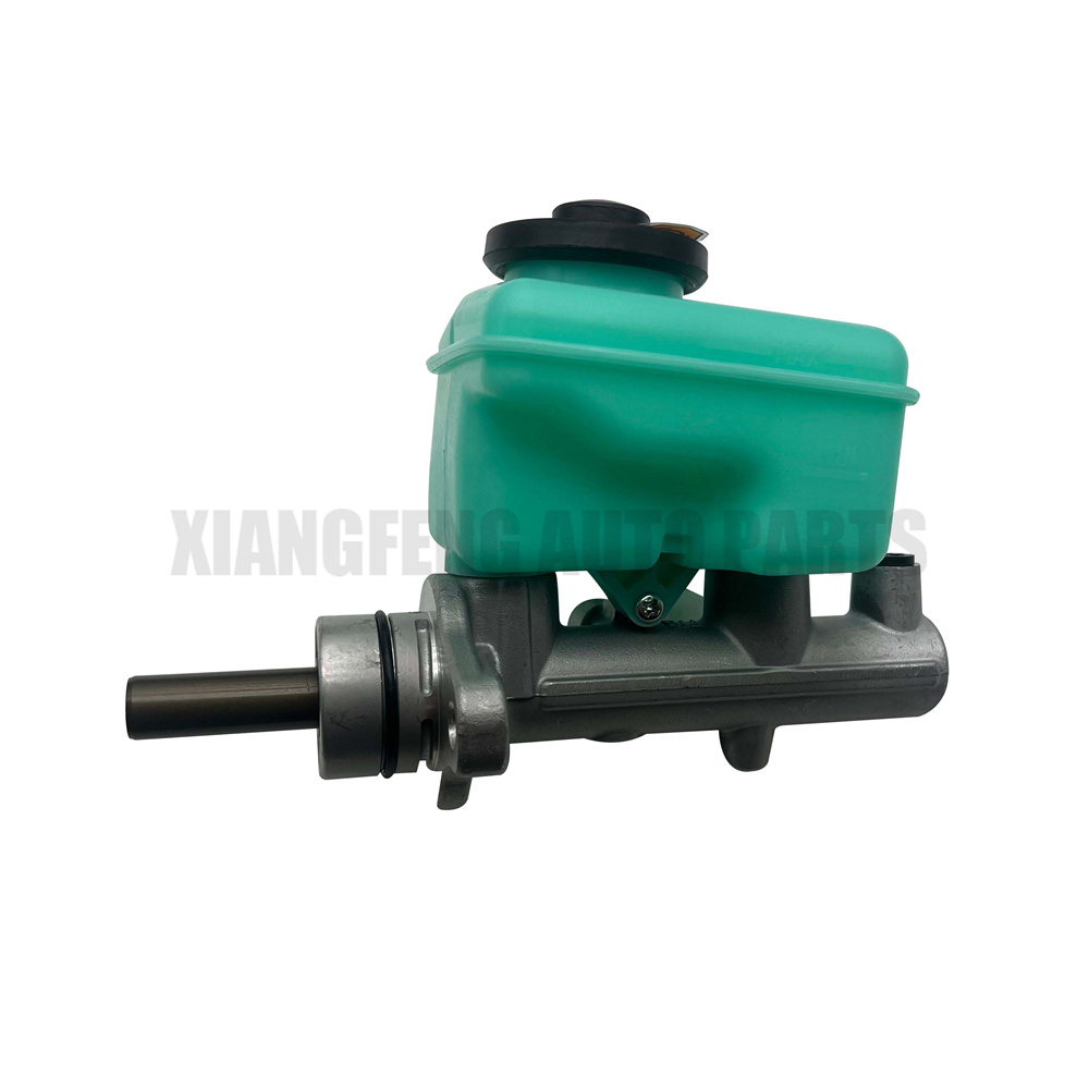 47201-60A70 Automobile Parts Brake Master Cylinder for Toyota Land Cruiser GRJ79L