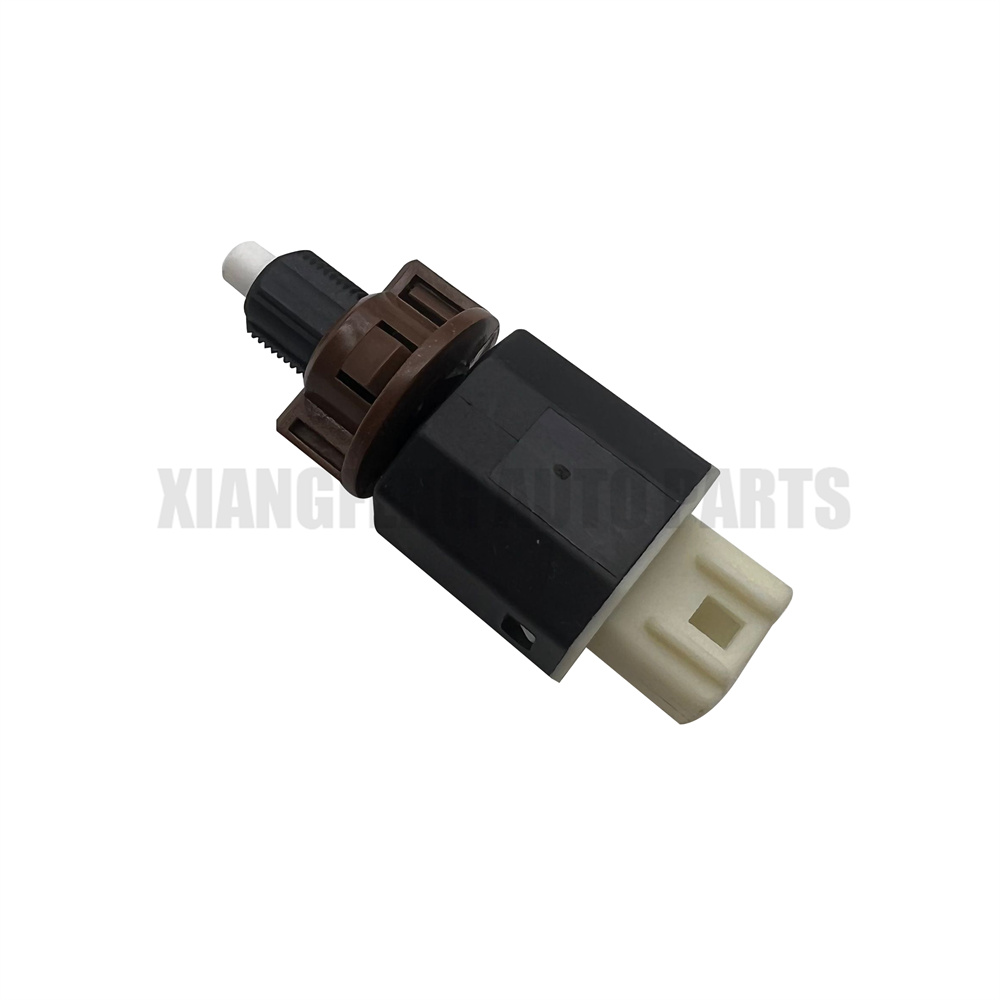 84340-39015 Stop Lamp Switch Brake Light Switch for Toyota Lexus